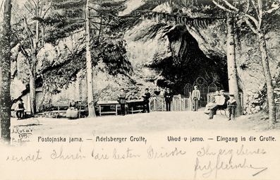 Postojnska jama – Adelsberger Grotte. Vhod v jamo – Eingang in die Grotte.